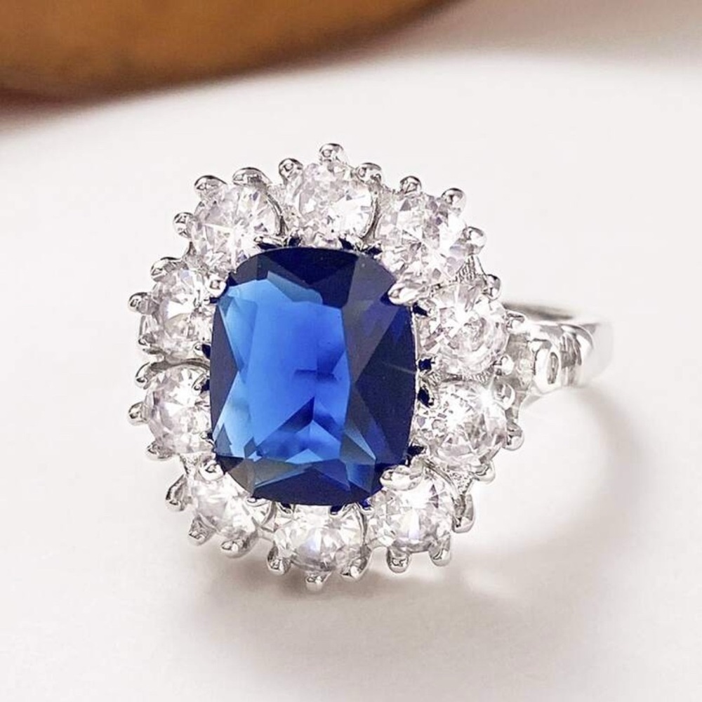 Wedding ring - Picture 11 of 12